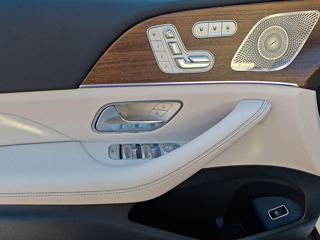 used 2025 Mercedes-Benz GLE 450 car, priced at $68,900