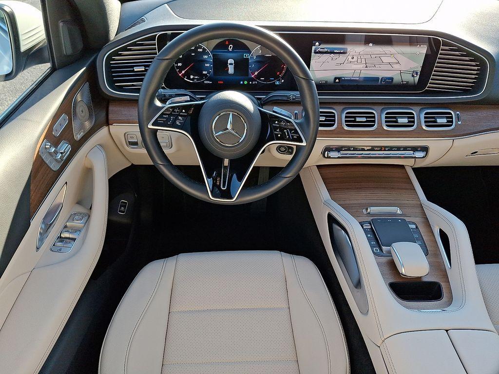 used 2025 Mercedes-Benz GLE 450 car, priced at $68,900