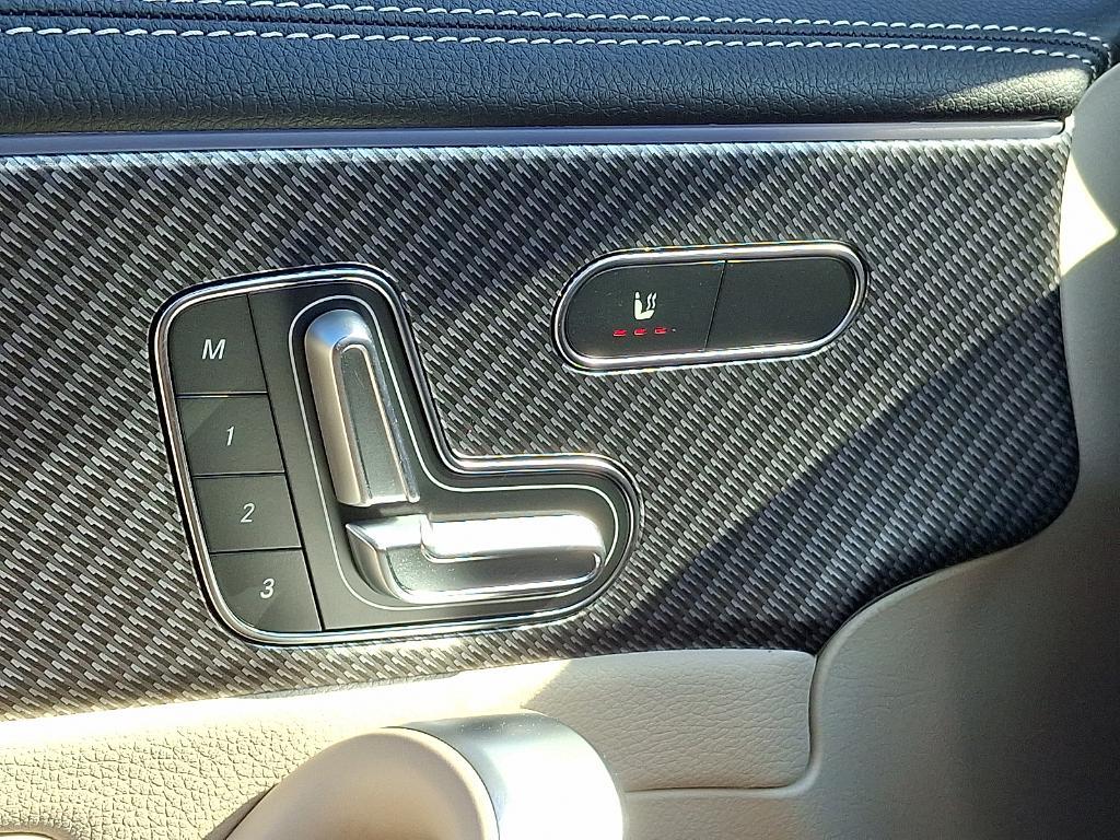 new 2025 Mercedes-Benz CLA 250 car, priced at $48,695