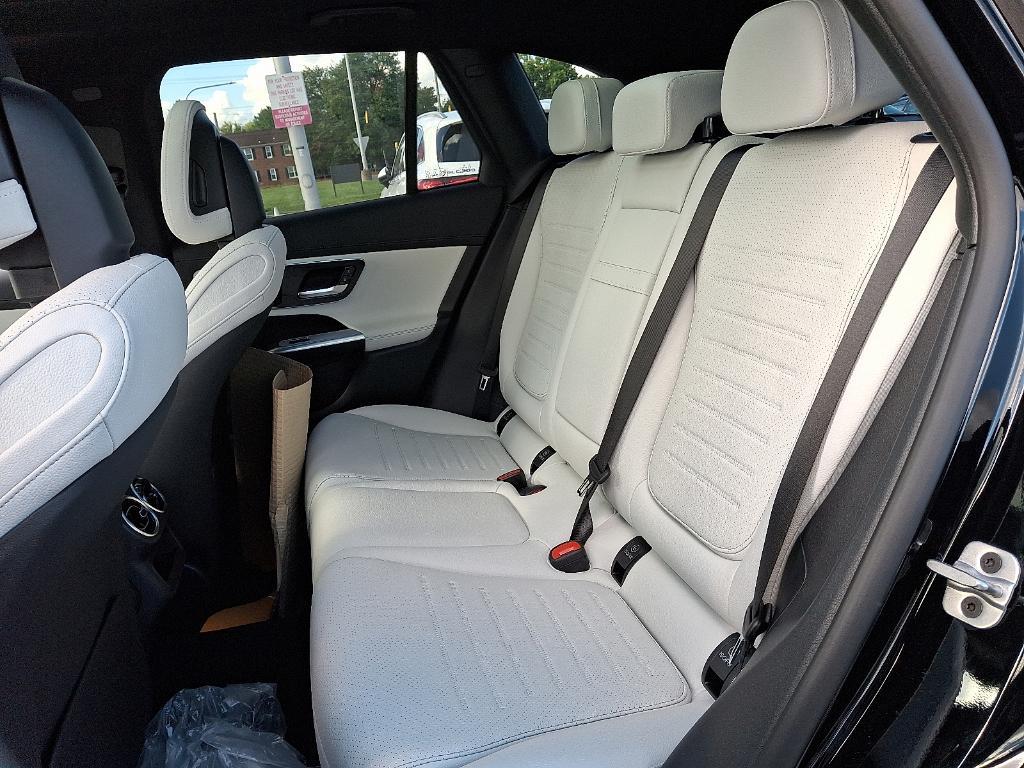 new 2025 Mercedes-Benz GLC 300 car, priced at $58,645