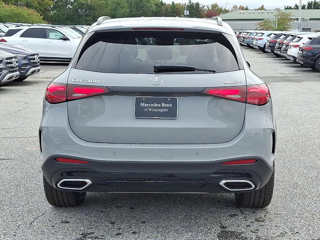 new 2026 Mercedes-Benz GLC 300 car