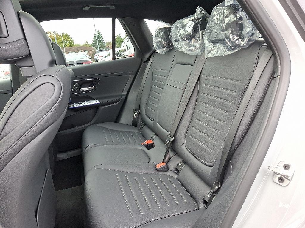 new 2026 Mercedes-Benz GLC 300 car