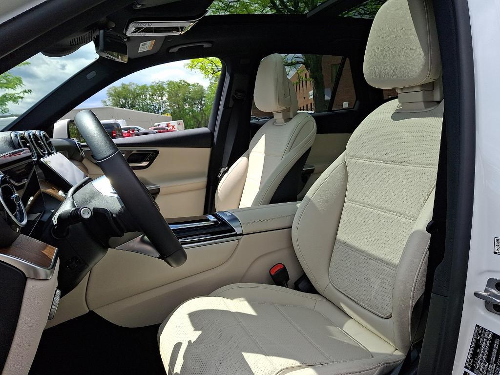 used 2025 Mercedes-Benz GLC 300 car, priced at $48,900
