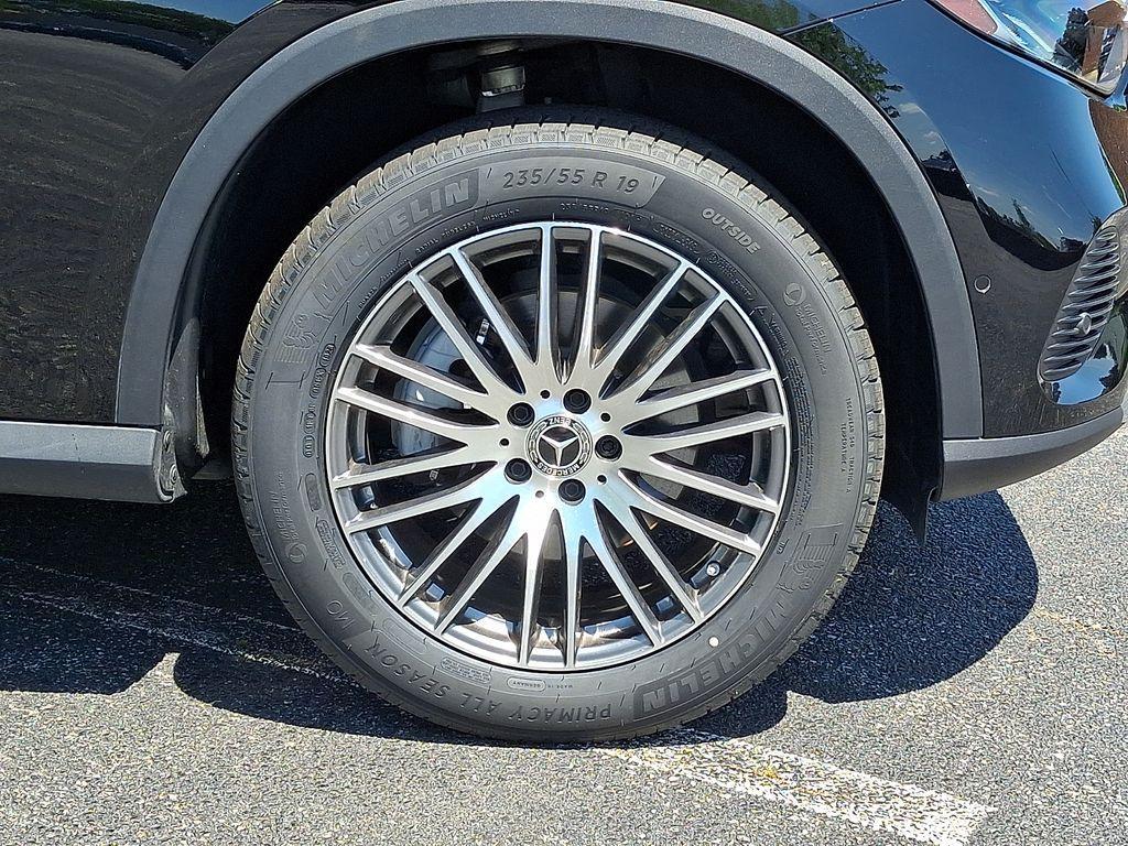 used 2024 Mercedes-Benz GLC 300 car, priced at $40,820