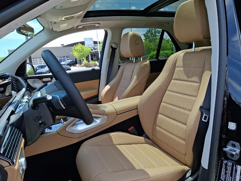 new 2026 Mercedes-Benz GLE 450 car, priced at $80,355