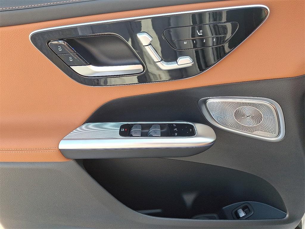 new 2026 Mercedes-Benz GLC 300 car