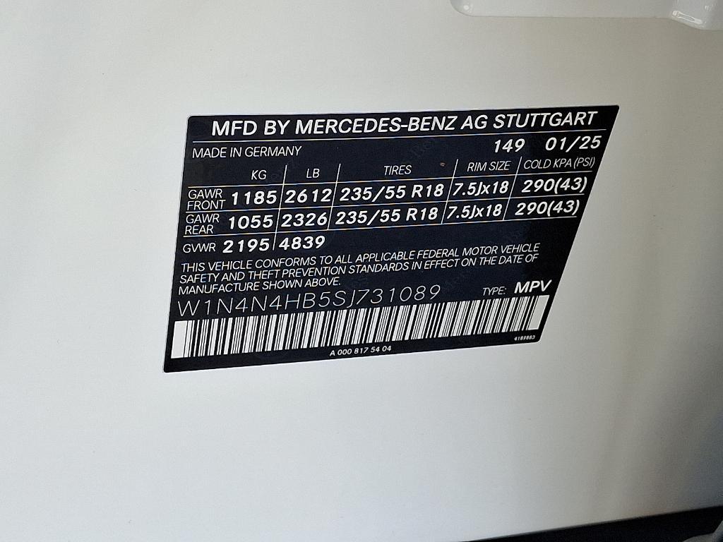 new 2025 Mercedes-Benz GLA 250 car, priced at $44,250