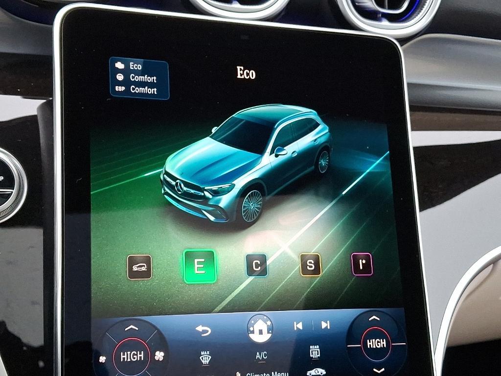 new 2026 Mercedes-Benz GLC 300 car, priced at $59,600