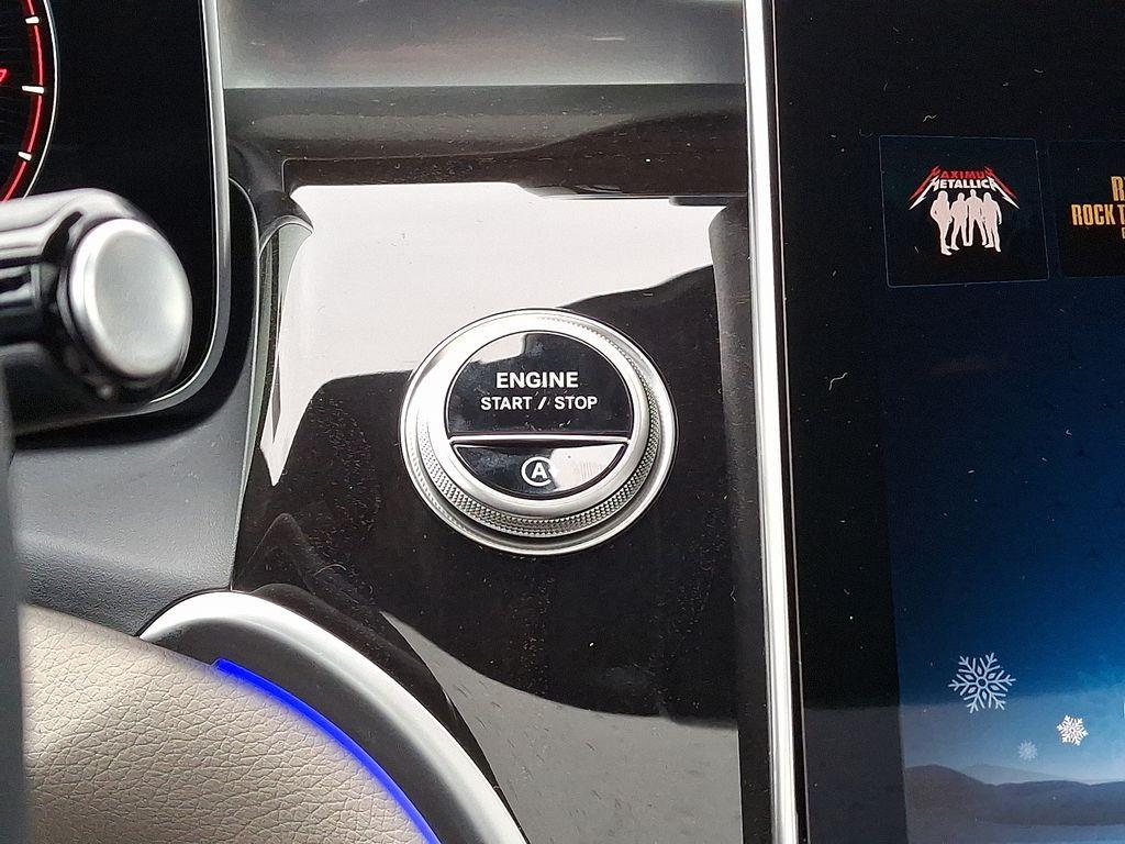 new 2026 Mercedes-Benz GLC 300 car, priced at $59,600