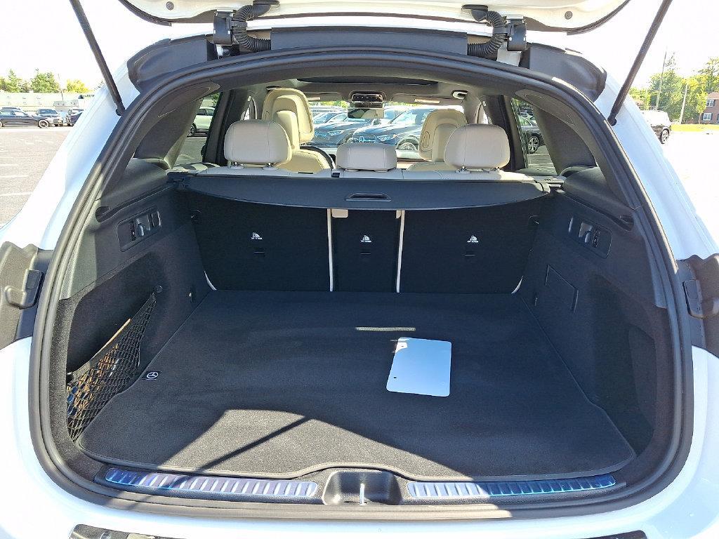 Mercedes-Benz GLC view 28