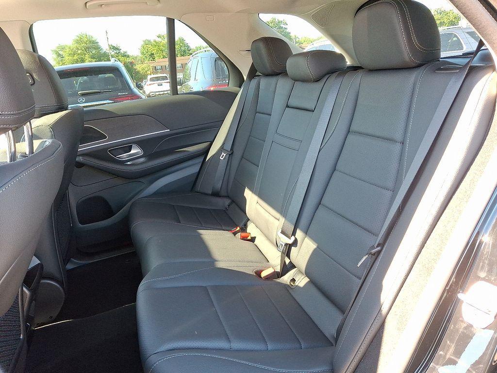 used 2026 Mercedes-Benz GLE 350 car, priced at $61,900