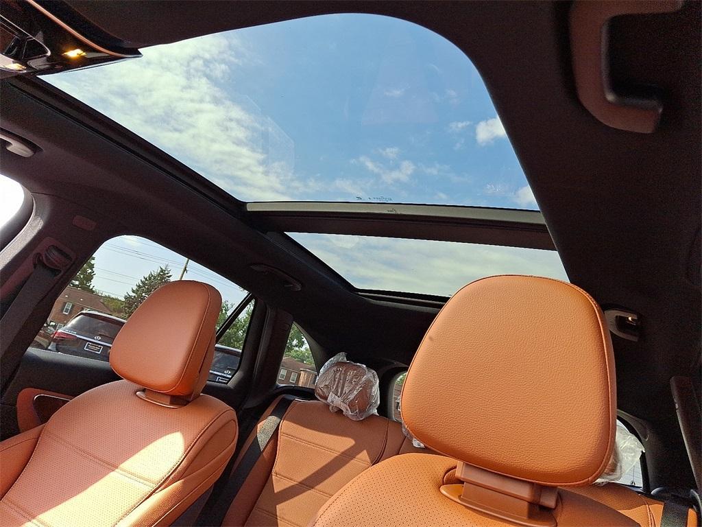 new 2026 Mercedes-Benz GLC 300 car, priced at $57,685