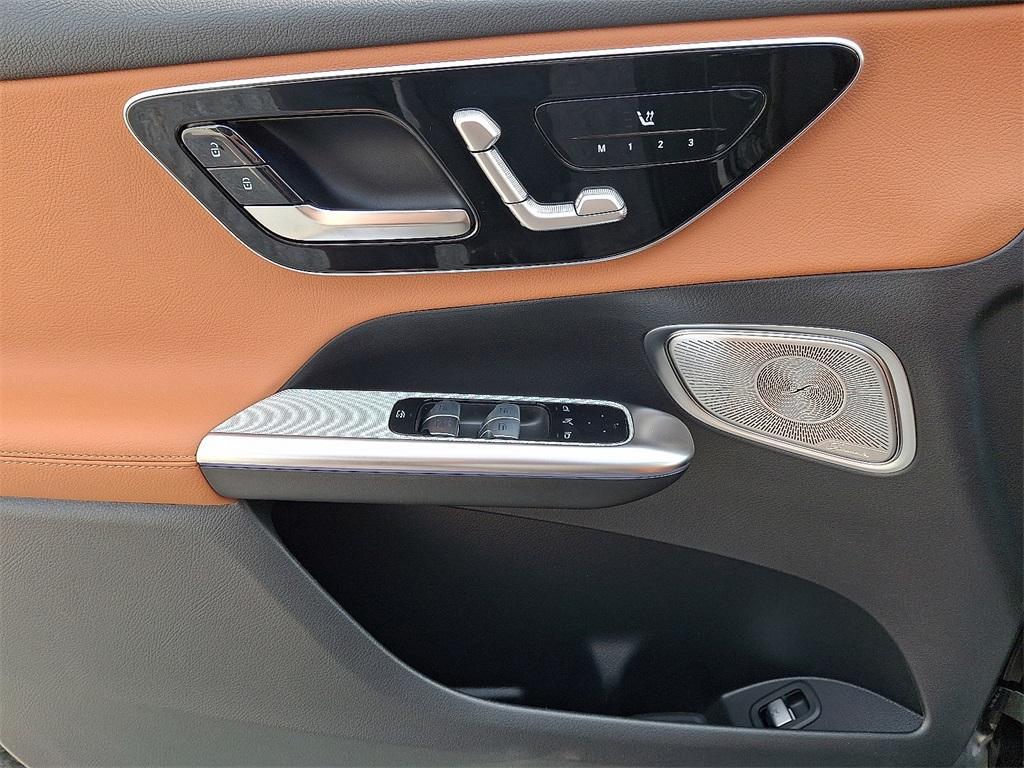 new 2026 Mercedes-Benz GLC 300 car, priced at $57,685