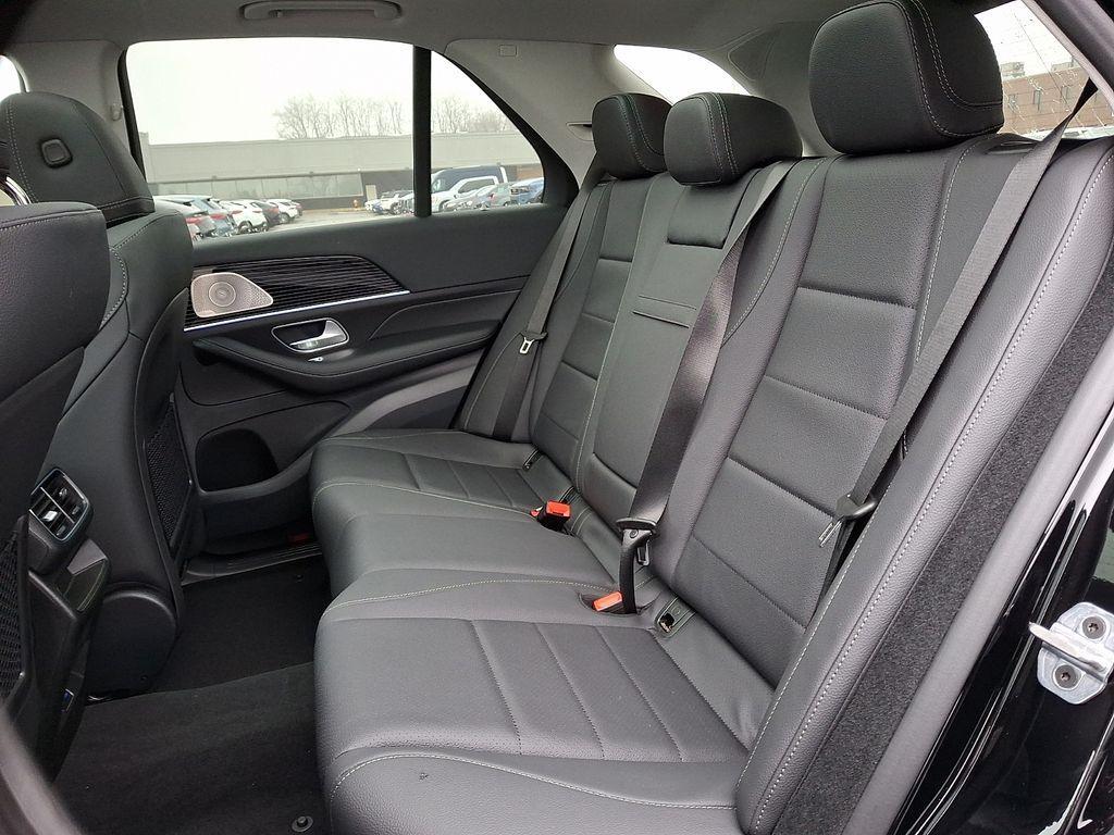 new 2026 Mercedes-Benz GLE 450 car, priced at $79,020