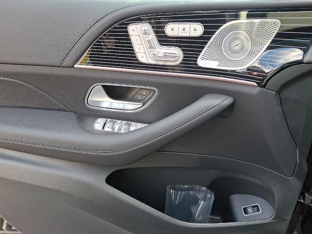 new 2026 Mercedes-Benz GLS 450 car, priced at $104,660