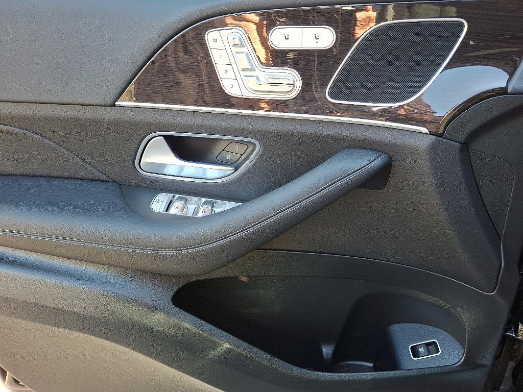 used 2025 Mercedes-Benz GLE 350 car, priced at $57,900