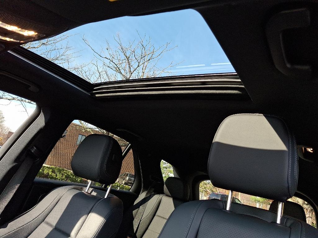 used 2025 Mercedes-Benz GLE 350 car, priced at $57,900