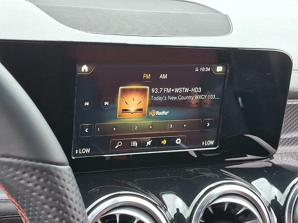 used 2022 Mercedes-Benz GLB 250 car, priced at $33,900