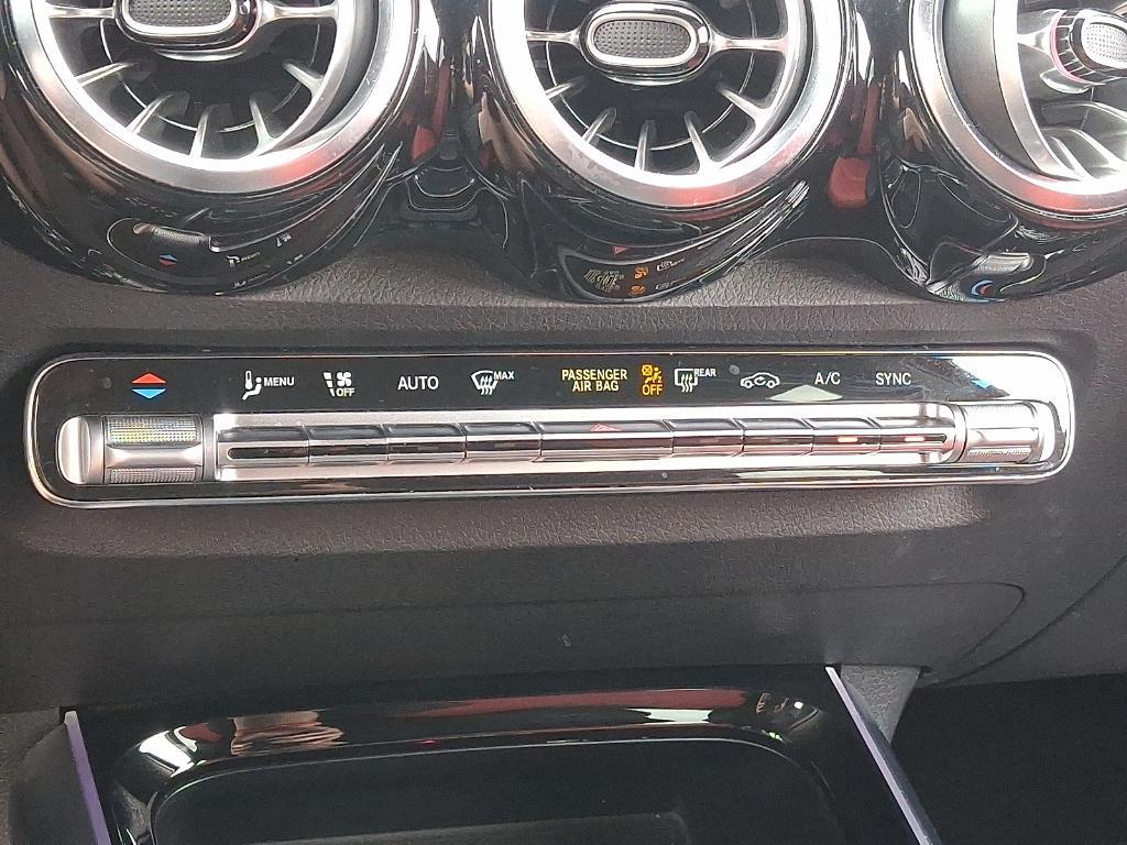 used 2022 Mercedes-Benz GLB 250 car, priced at $33,900