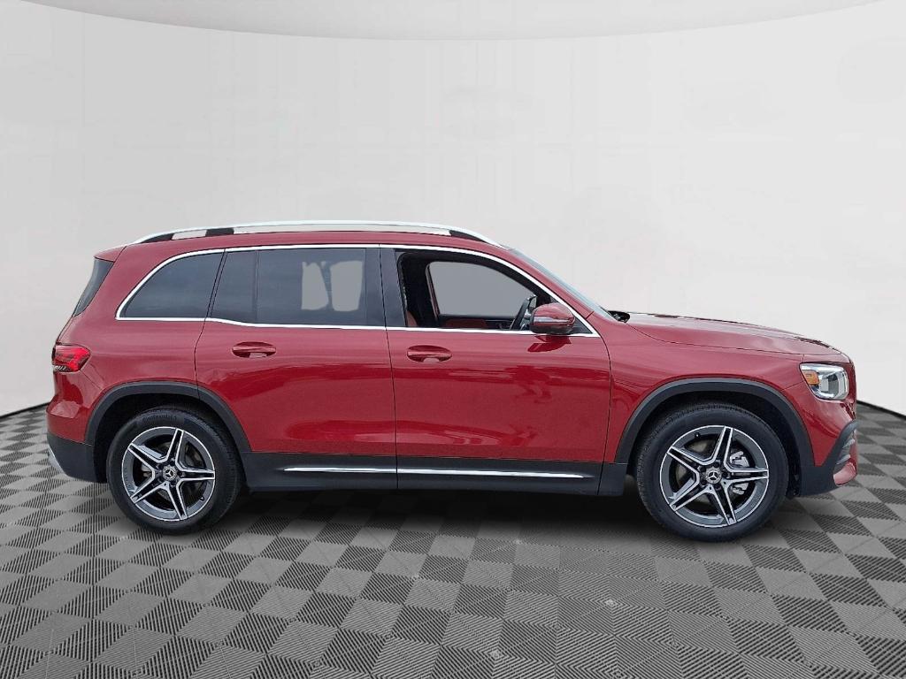 used 2022 Mercedes-Benz GLB 250 car, priced at $33,900
