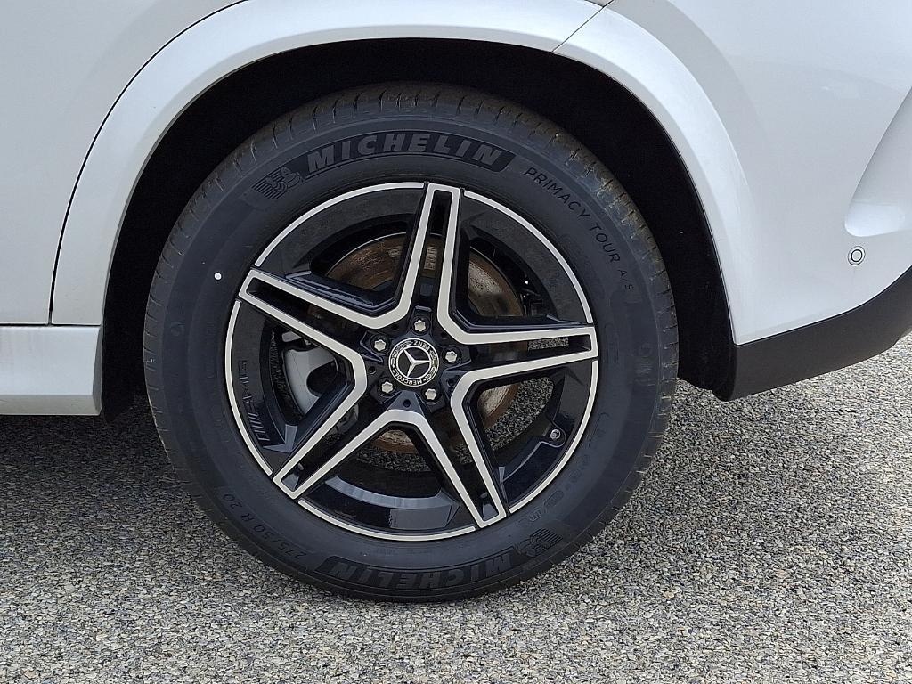 new 2026 Mercedes-Benz GLE 450 car, priced at $81,455