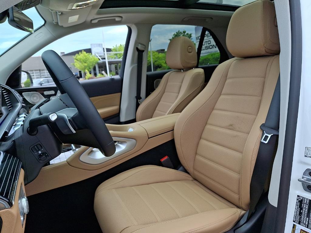 new 2026 Mercedes-Benz GLE 450 car, priced at $81,455