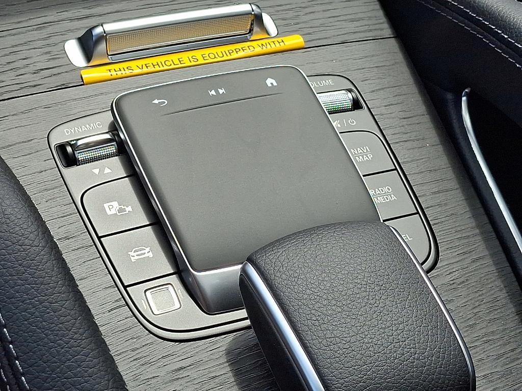 new 2025 Mercedes-Benz GLE 450e car