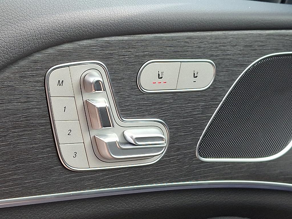 new 2025 Mercedes-Benz GLE 450e car