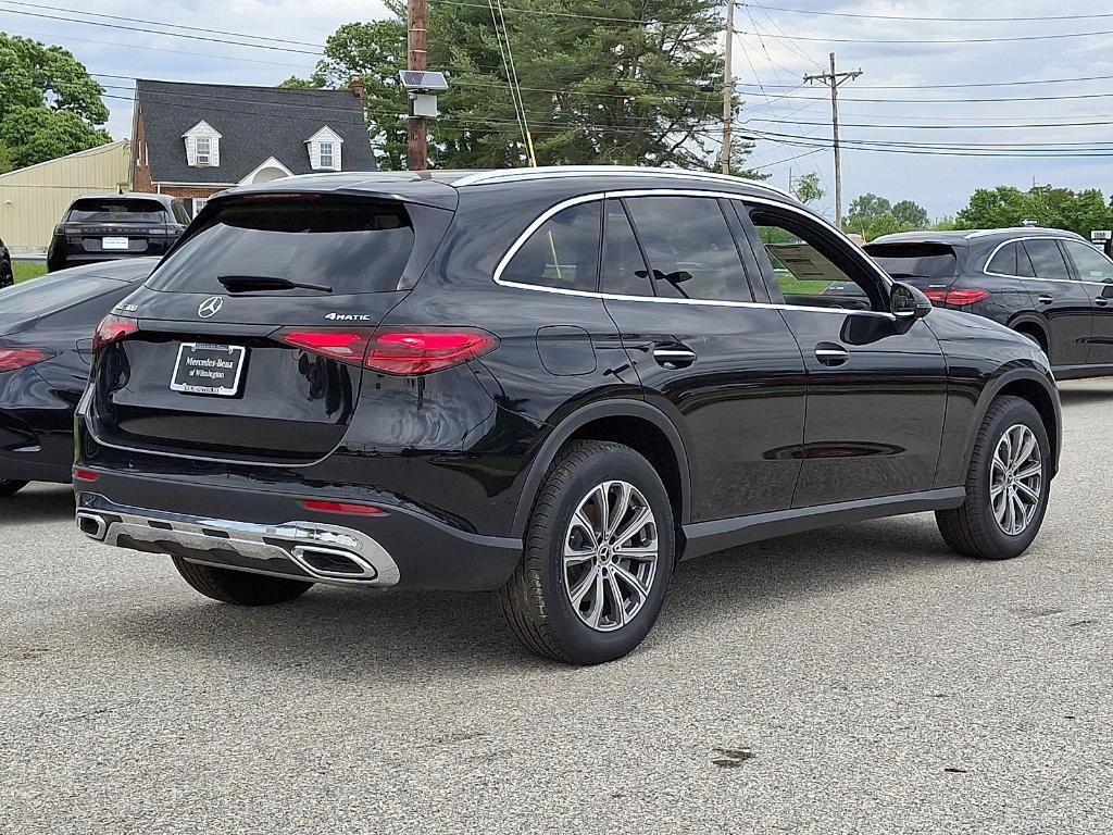 new 2026 Mercedes-Benz GLC 300 car, priced at $60,085