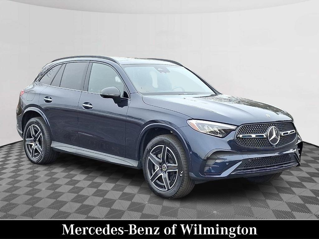 used 2023 Mercedes-Benz GLC 300 car, priced at $39,900