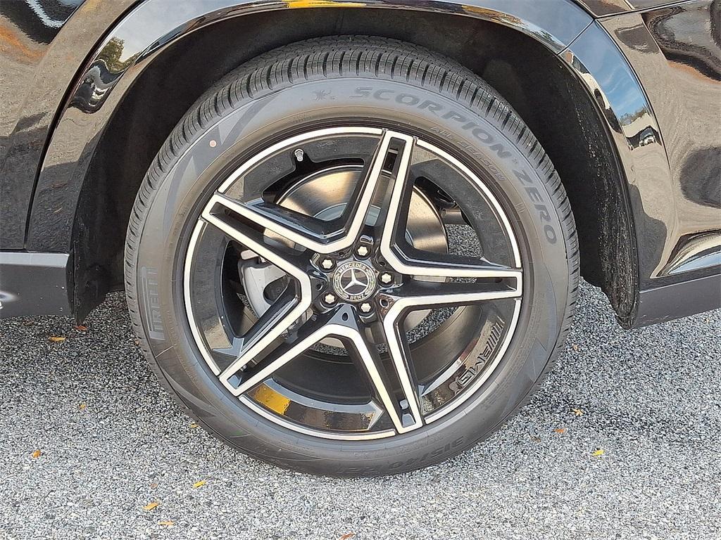 new 2026 Mercedes-Benz GLS 450 car, priced at $105,275