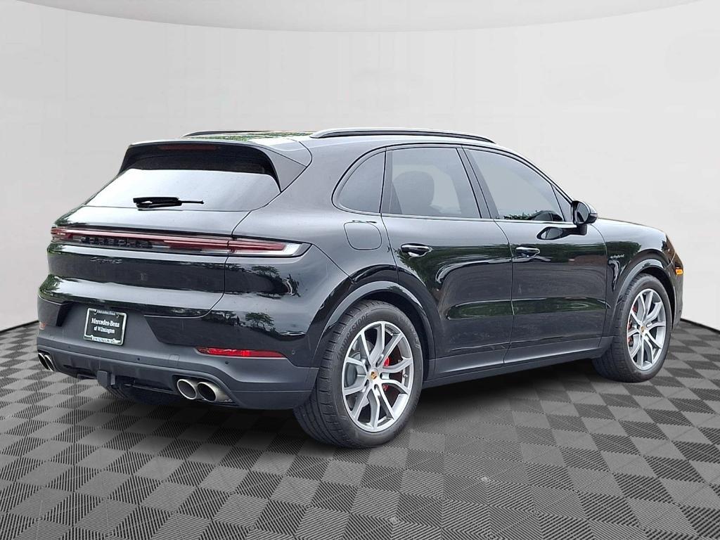 used 2024 Porsche Cayenne car