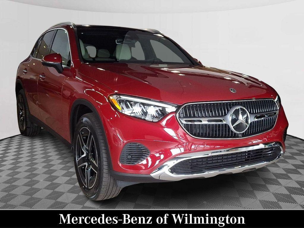 new 2026 Mercedes-Benz GLC 300 car, priced at $59,085