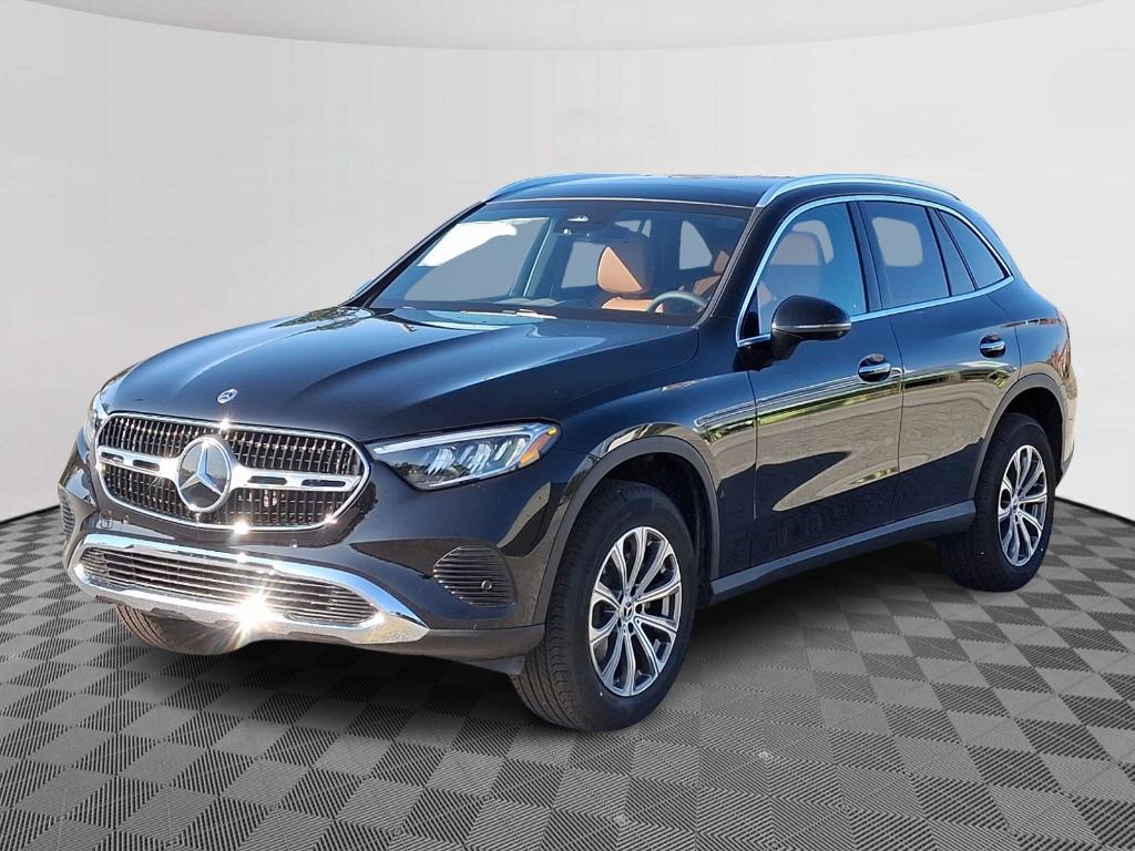 new 2025 Mercedes-Benz GLC 300 car