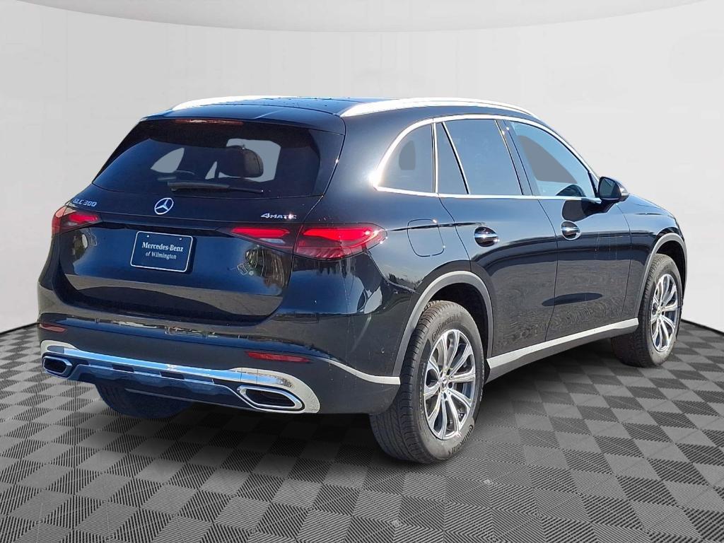 new 2025 Mercedes-Benz GLC 300 car