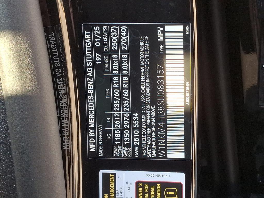 new 2025 Mercedes-Benz GLC 300 car