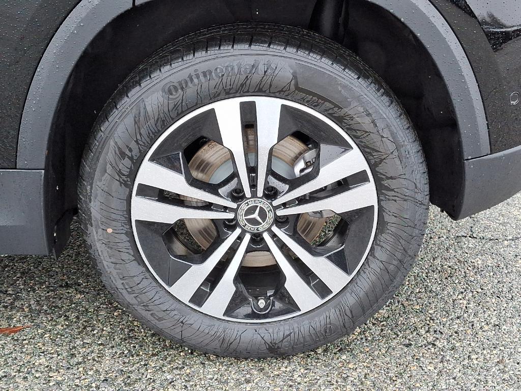 used 2025 Mercedes-Benz GLA 250 car, priced at $40,900