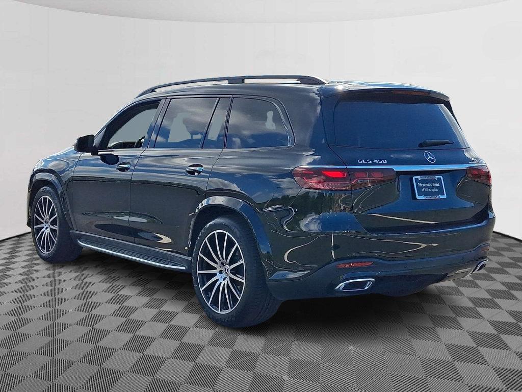 Mercedes-Benz GLS view 4
