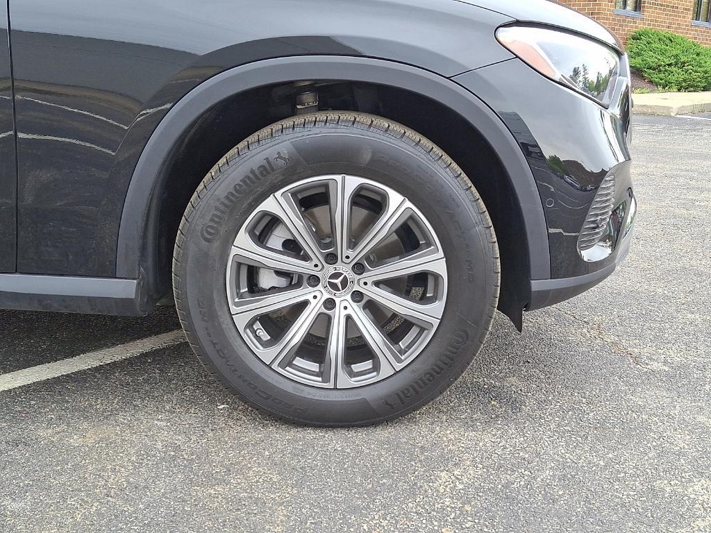used 2025 Mercedes-Benz GLC 300 car, priced at $43,900
