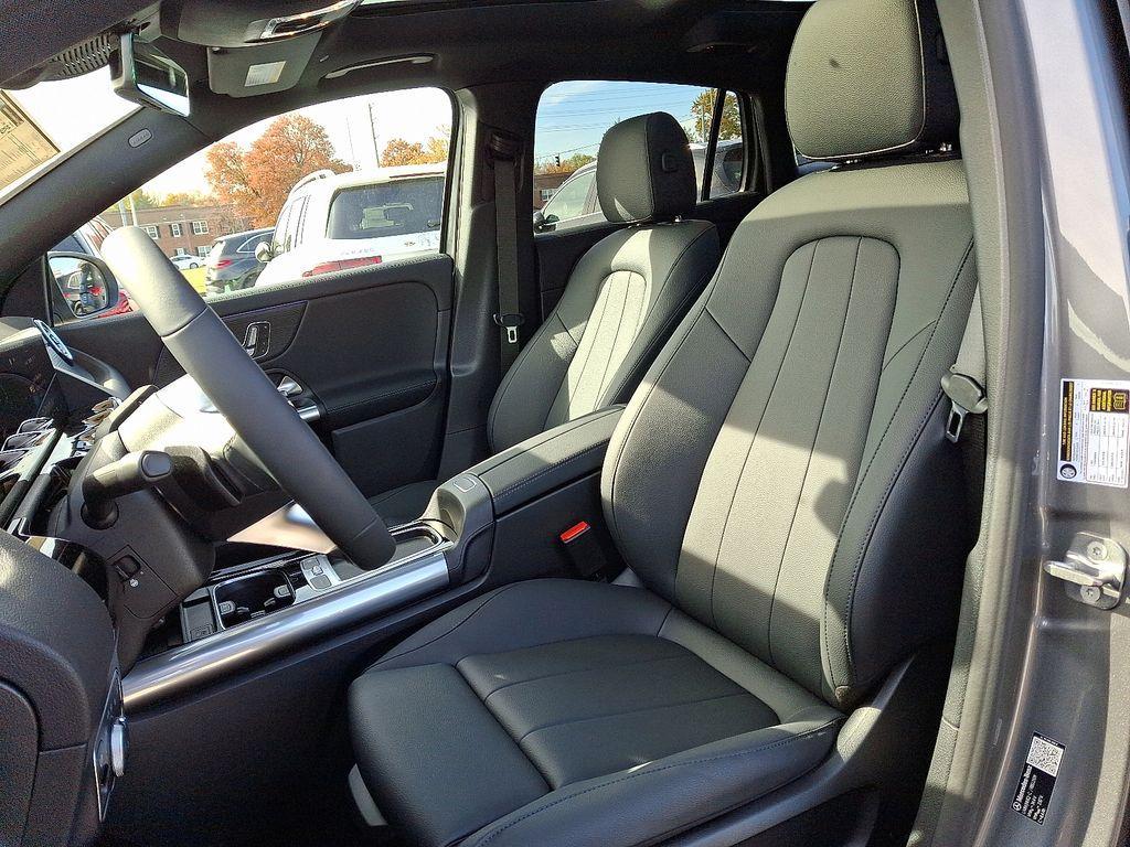 new 2026 Mercedes-Benz GLA 250 car, priced at $51,450