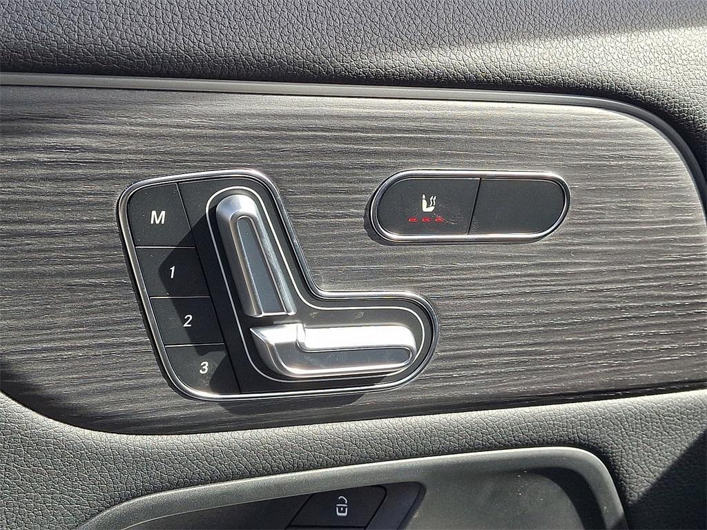 new 2026 Mercedes-Benz GLA 250 car, priced at $51,450