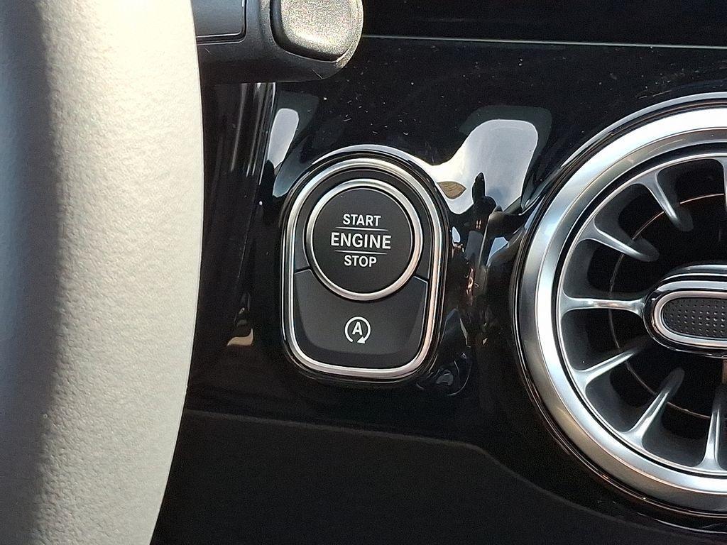 new 2026 Mercedes-Benz GLA 250 car, priced at $51,450