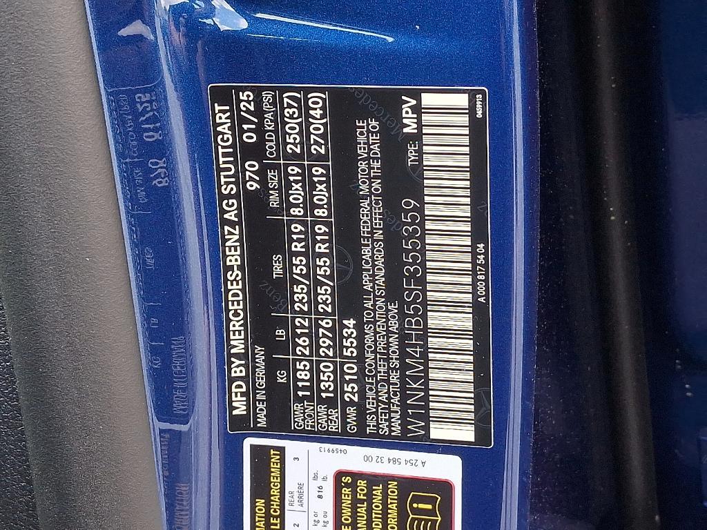 new 2025 Mercedes-Benz GLC 300 car, priced at $57,955