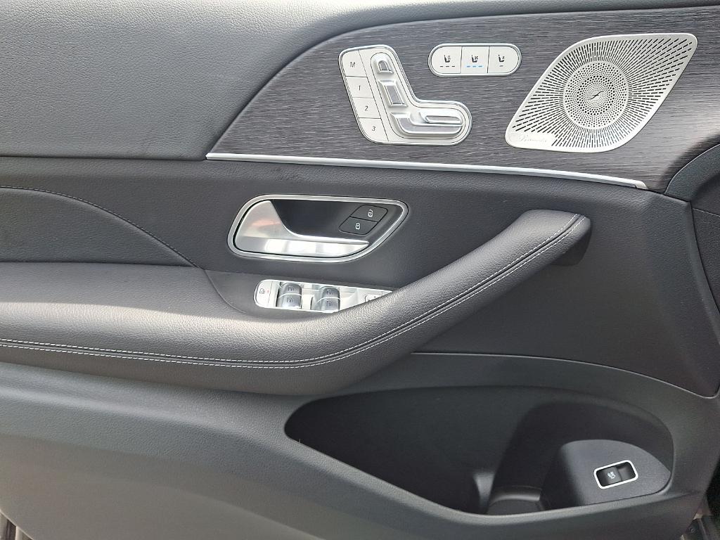 used 2025 Mercedes-Benz GLE 350 car, priced at $61,900
