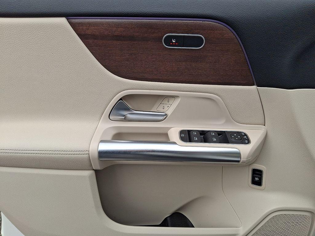 used 2022 Mercedes-Benz GLA 250 car, priced at $30,900