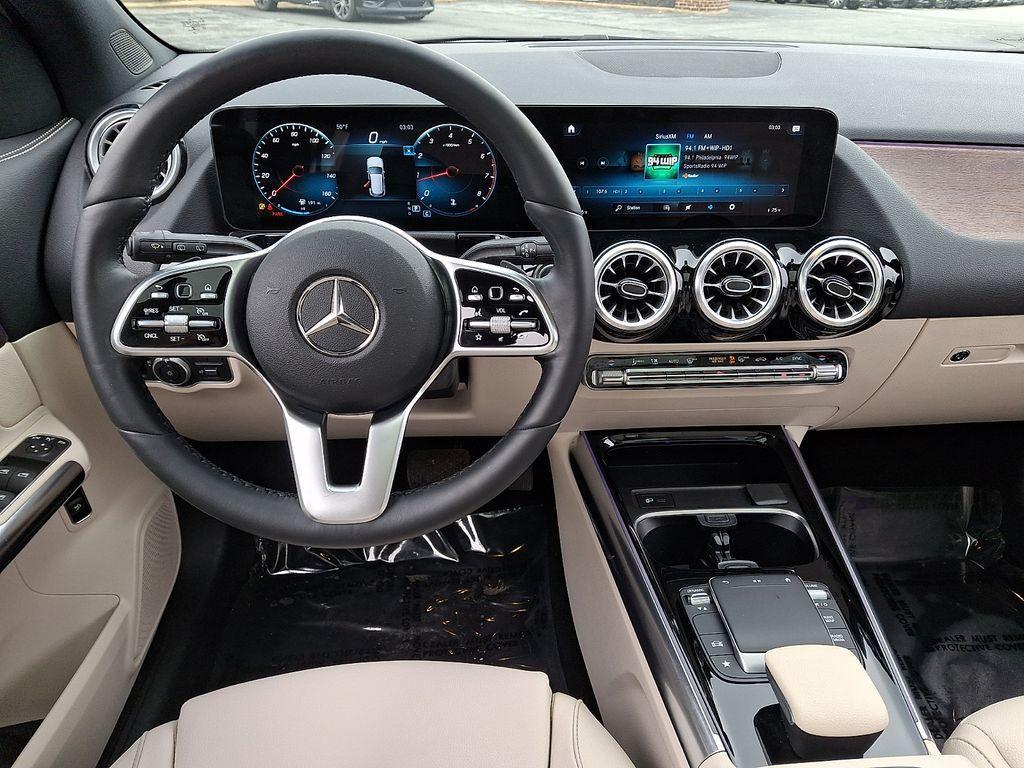used 2022 Mercedes-Benz GLA 250 car, priced at $30,900