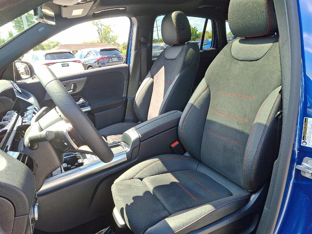 used 2024 Mercedes-Benz GLA 250 car, priced at $37,900