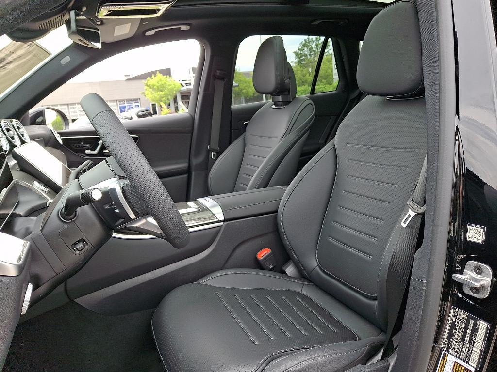 new 2026 Mercedes-Benz GLC 300 car, priced at $60,655
