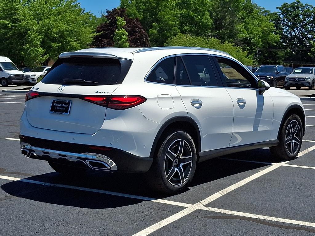new 2026 Mercedes-Benz GLC 300 car, priced at $60,205