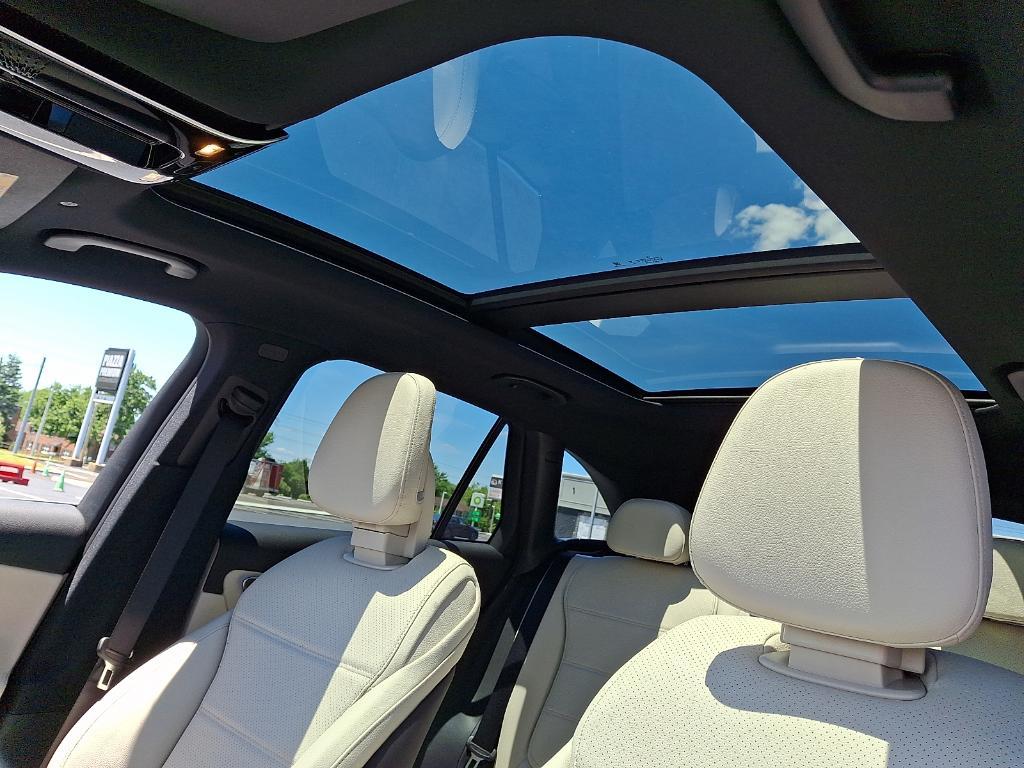 new 2026 Mercedes-Benz GLC 300 car, priced at $60,205